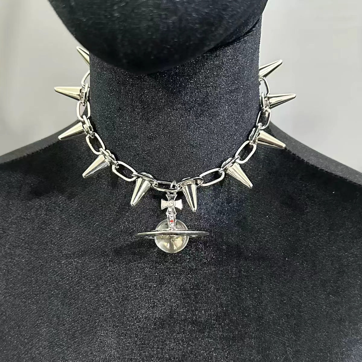 Large 3D Saturn Orb Spike Choker Necklace, Vintage Gothic Punk Rivet Choker, Dark Street Hip Hop Style Chunky Chain, Rave Party Statement Clavicle Jewelry for Women